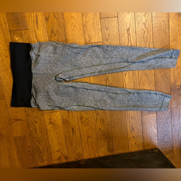 Lululemon run the day tights black grey size 4 - Picture 3 of 5